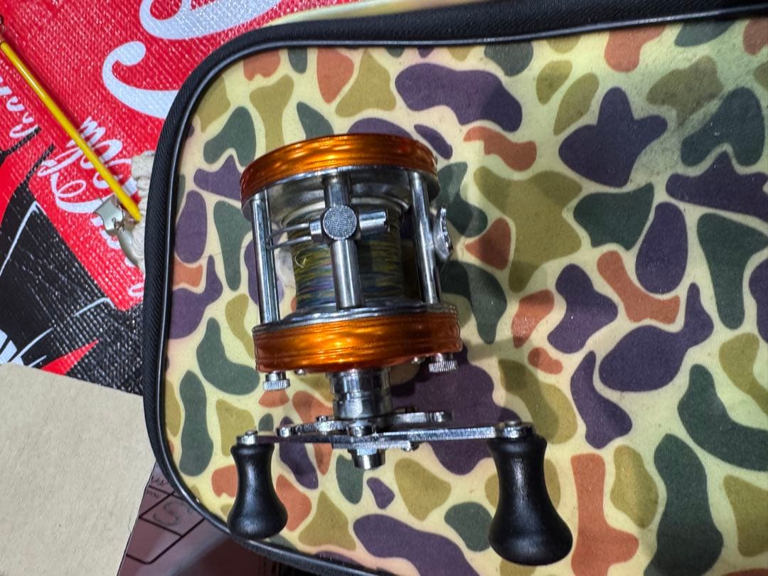 限定カラー　ABU Ambassadeur 5500C