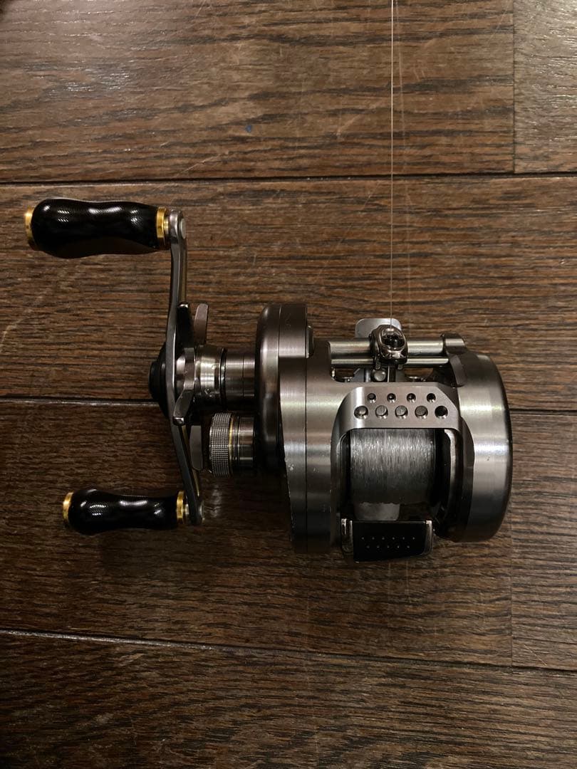 SHIMANO CALCUTTA CONQUEST BFS HG 左