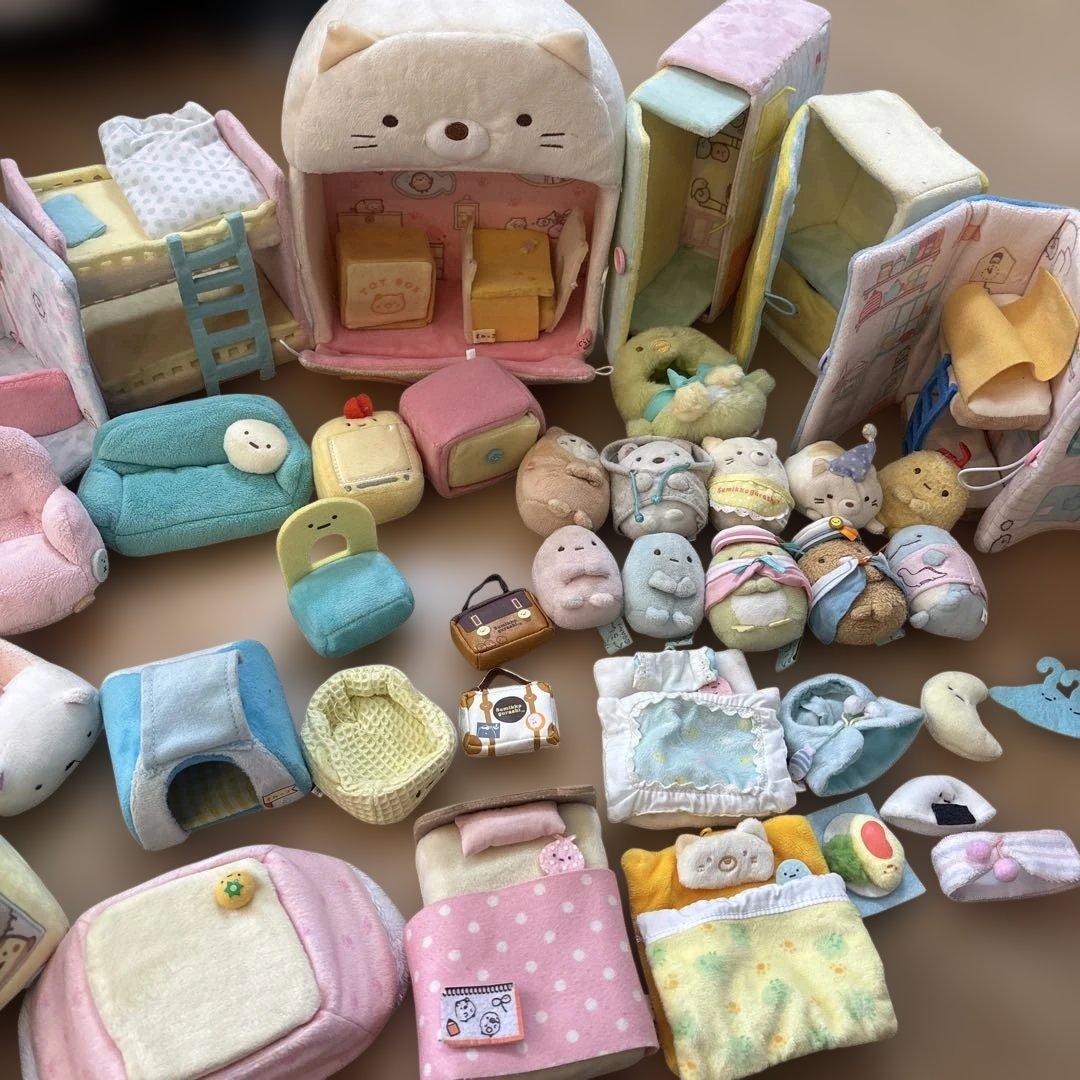 すみっコぐらし　ぬいぐるみと家具セット