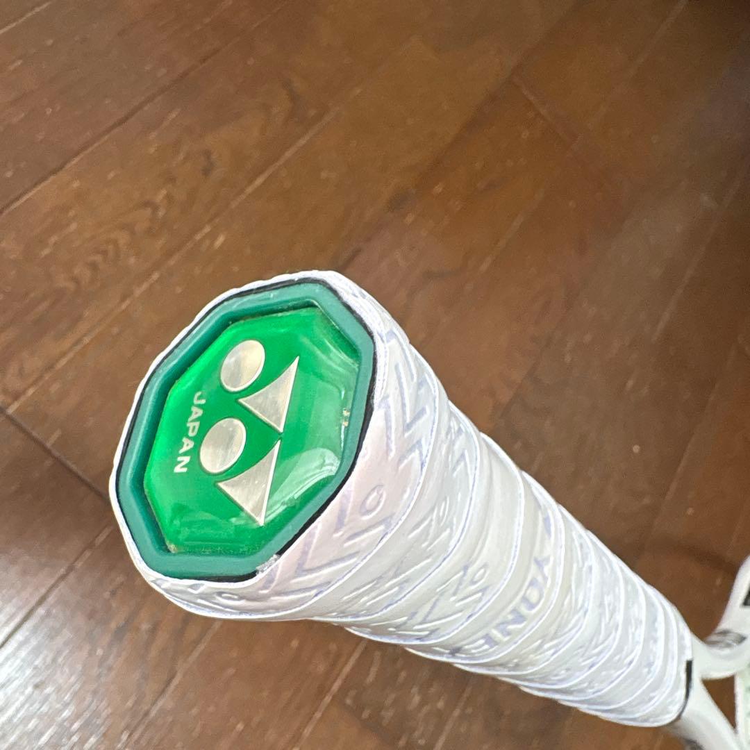 YONEX ジオブレイク70V マットホワイト UL-1