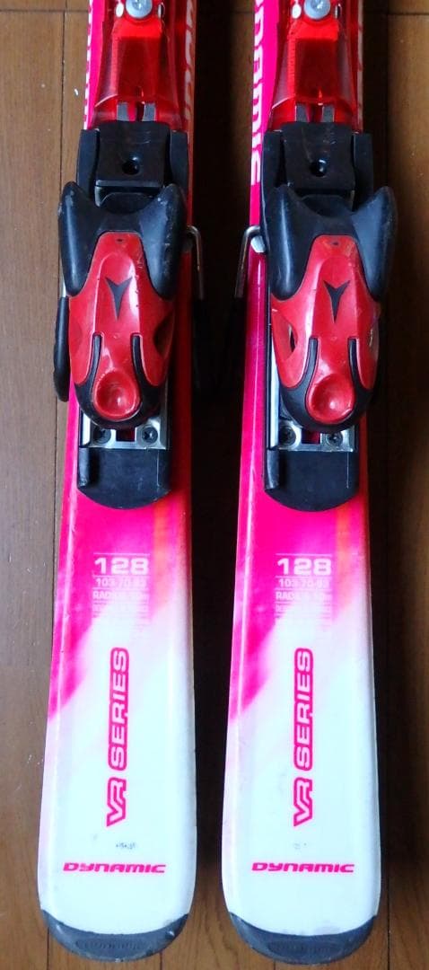 DYNAMIC,HEAD　板128ｃｍ、ブーツ23.0～23.5ｃｍ