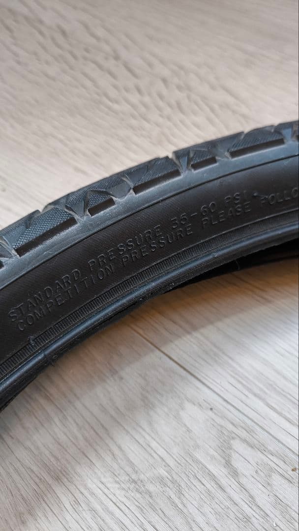 GT 26インチ タイヤ 2本セット 26x2.35 (希少デザイン)