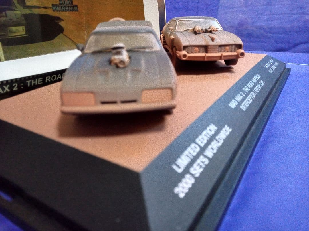 限定品オートアート マッドマックス インターセプター・エネミーカー２台セット