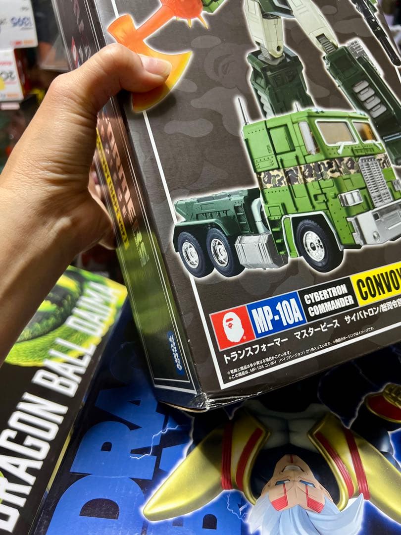 トランスフォーマー マスターピース MP-10A コンボイ（BAPE ver.）