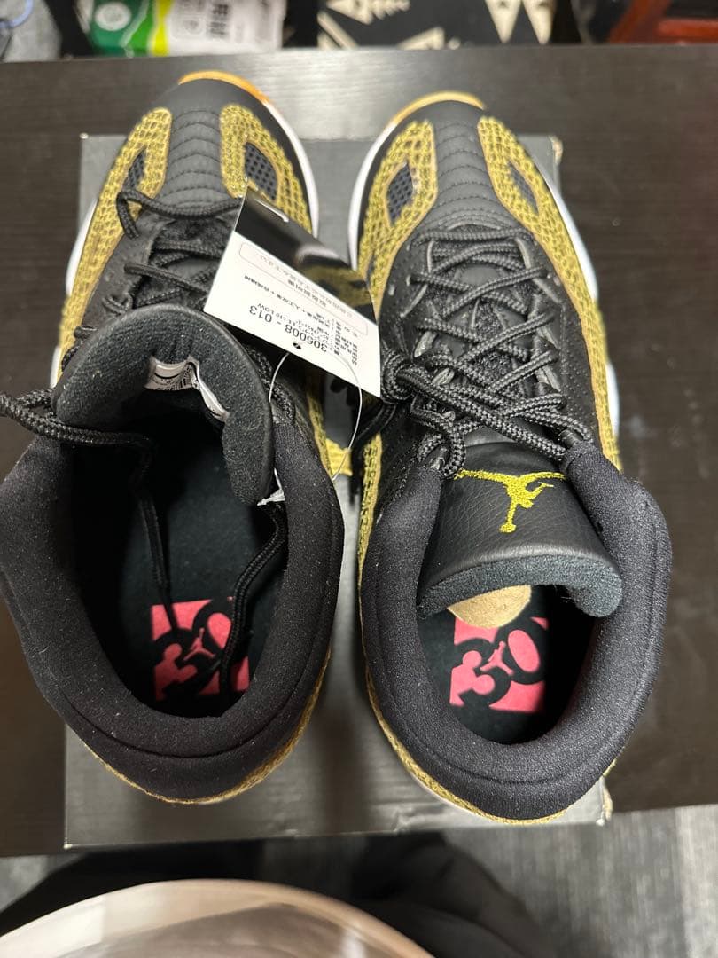 Nike Jordan 13 ブラック/ゴールド