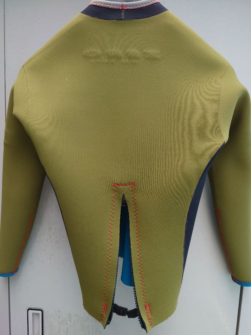 値下 ZERO WET SUITS ウエットスーツ 長袖タッパー ステッカー付き
