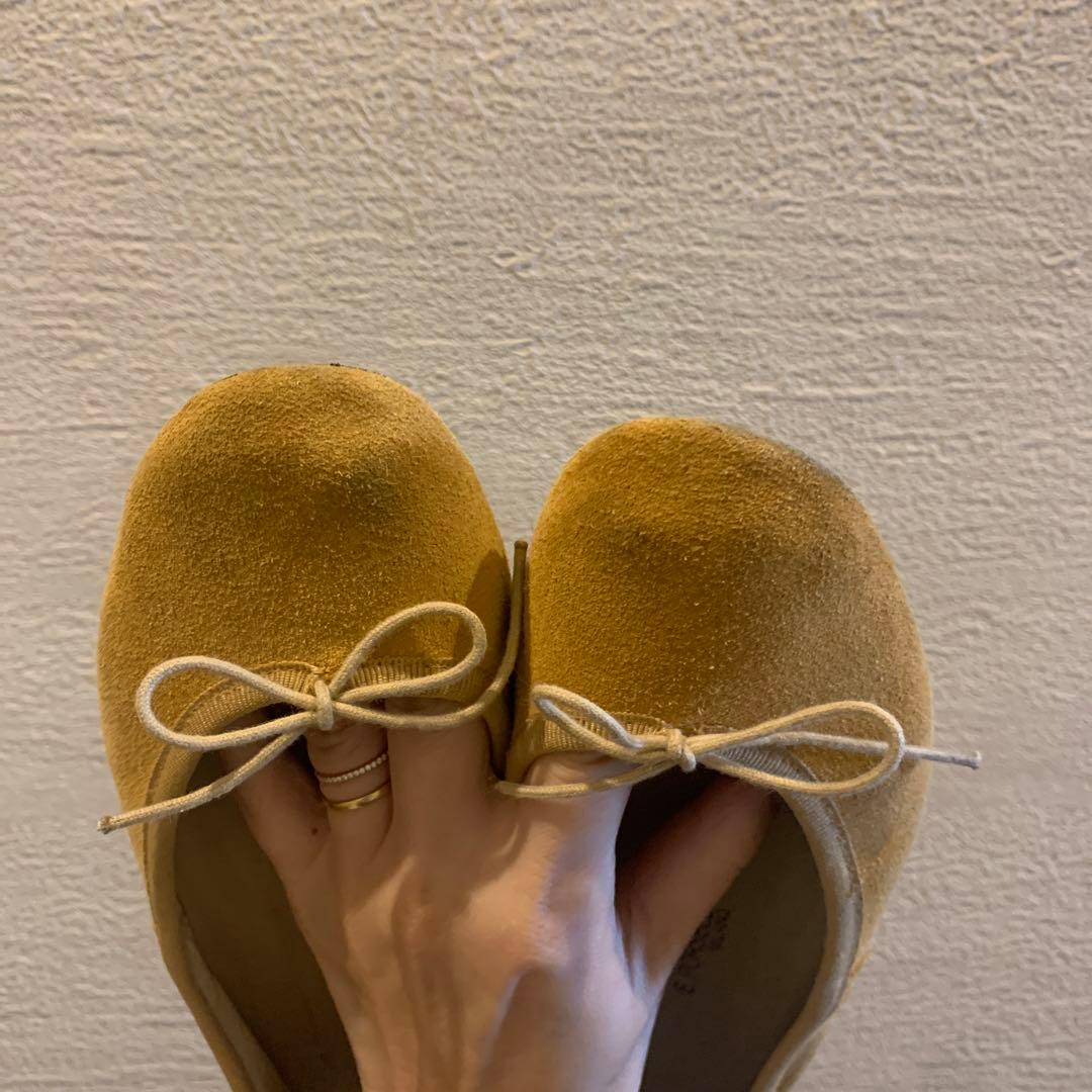 E. Porselli イエロー スエード バレエシューズ