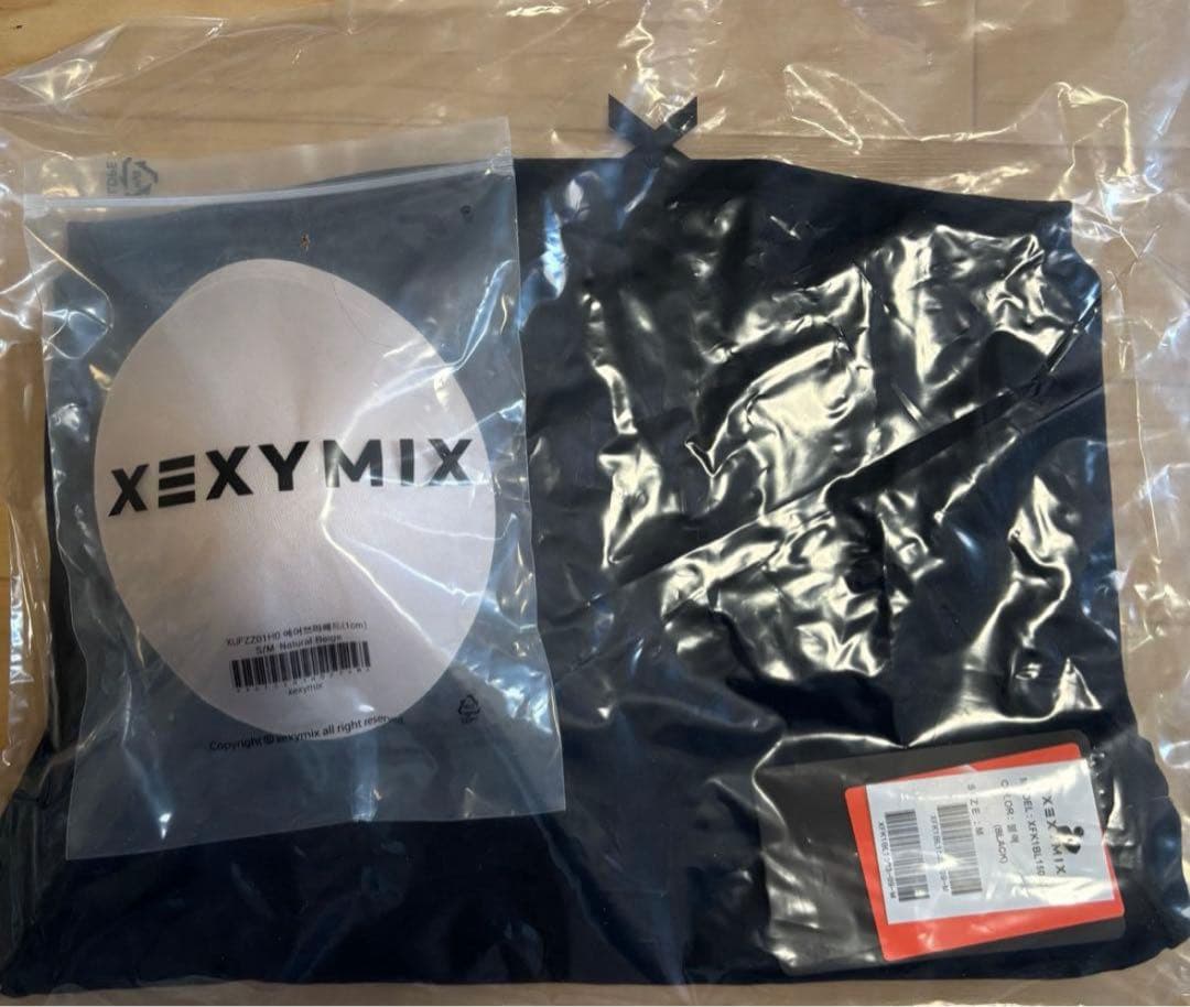 Xexymix ゼクシィミックス ハートネッククロップド丈 ブラック M