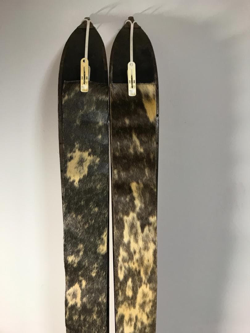 秀岳荘 スキーシール用 未加工 アザラシ皮 幅８ｃｍ 長さ160ｃｍ ２本