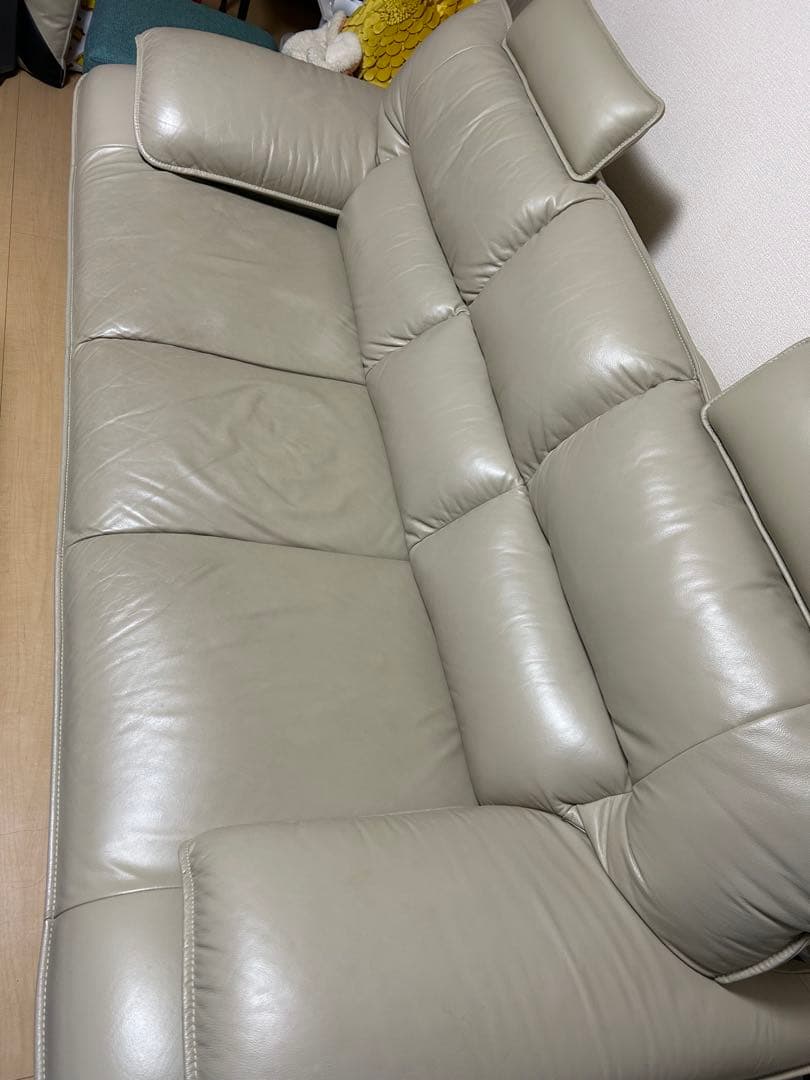 ニトリ ロゾ 3人掛け 本革 ベージュ ヘッドレスト2個付