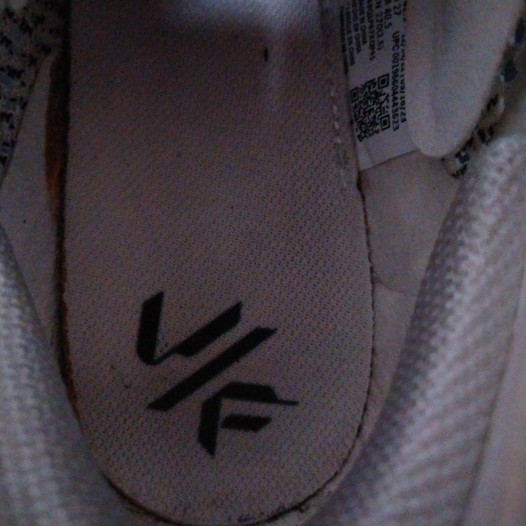 ナイキ　VaporFly 3 27センチ