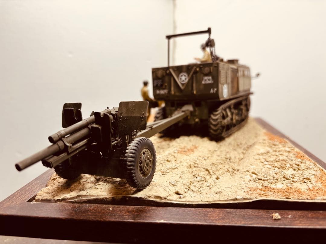 1/35 アメリカ陸軍105mm榴弾砲とM4ハイスピードトラクター