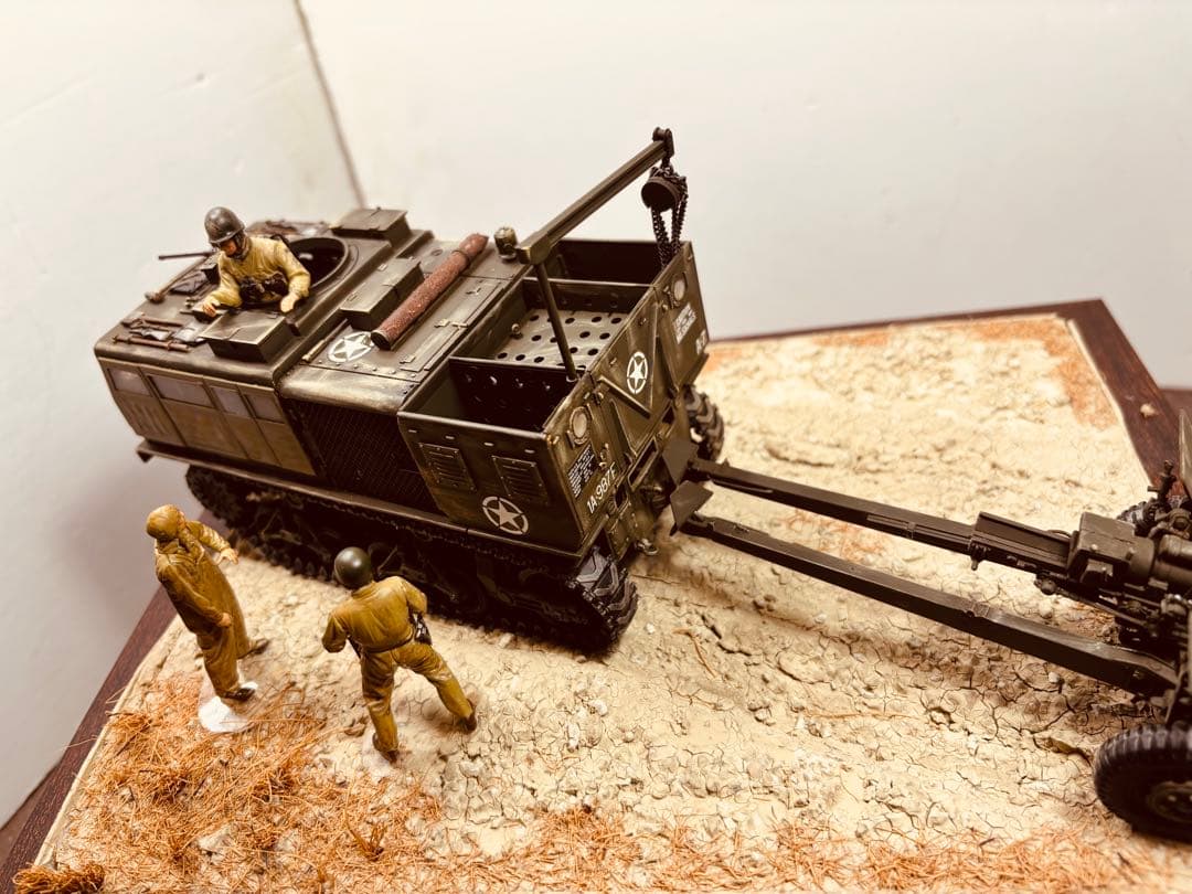 1/35 アメリカ陸軍105mm榴弾砲とM4ハイスピードトラクター