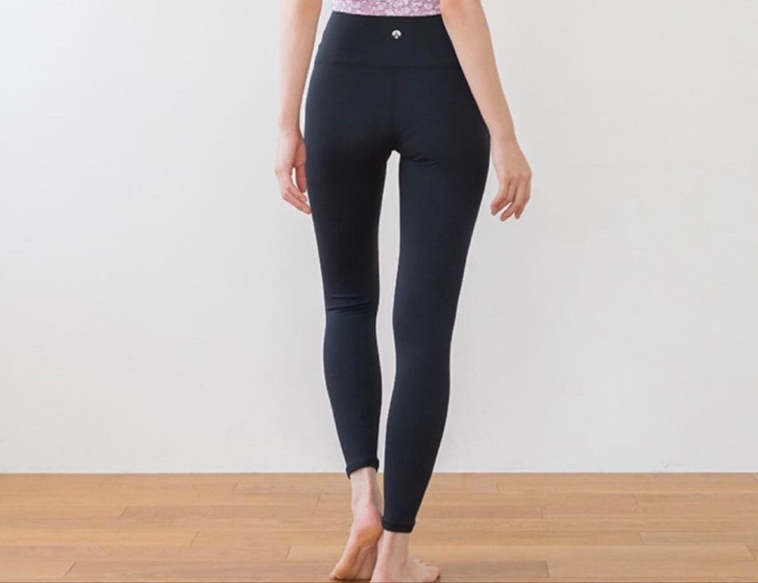 ⭐︎SUKALA ⭐︎スカーラ　ベーシックレギンス　【新品　Lサイズ】 黒　LAVA