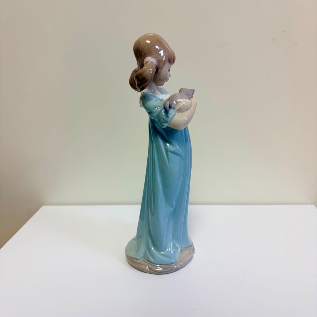 少女と猫「私のことも忘れないで」LLADRO フィギュリン