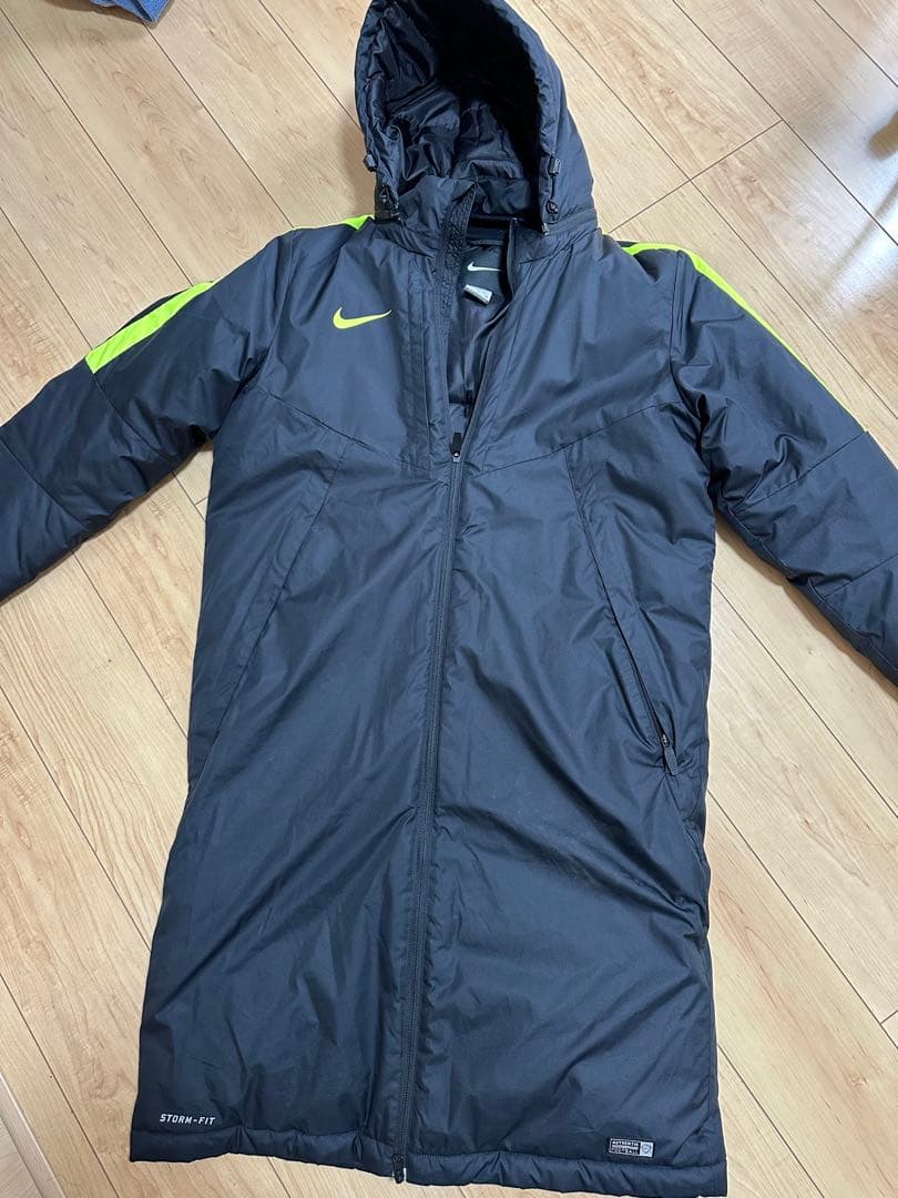 NIKE ベンチコート