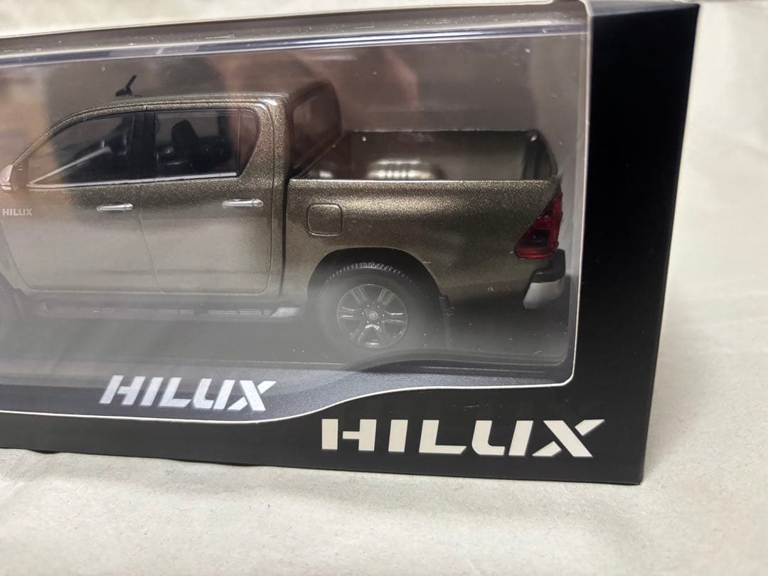 【最終価格】ハイラックス後期　ミニカー　オキサイドブロンズ