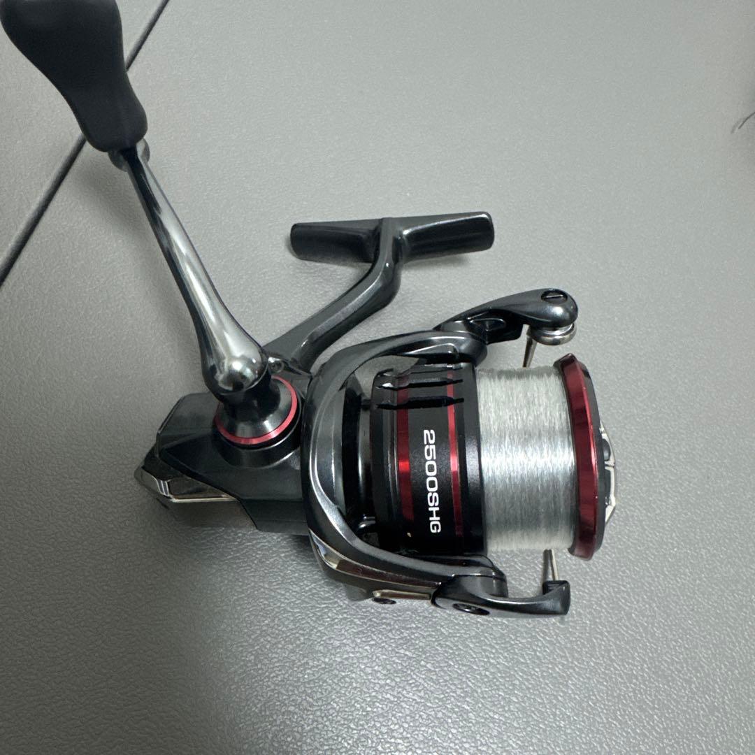 リール SHIMANO VANFORD 2500SHG