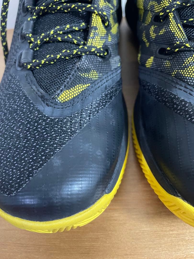 Under Armour カリー3 ブラック/イエロー