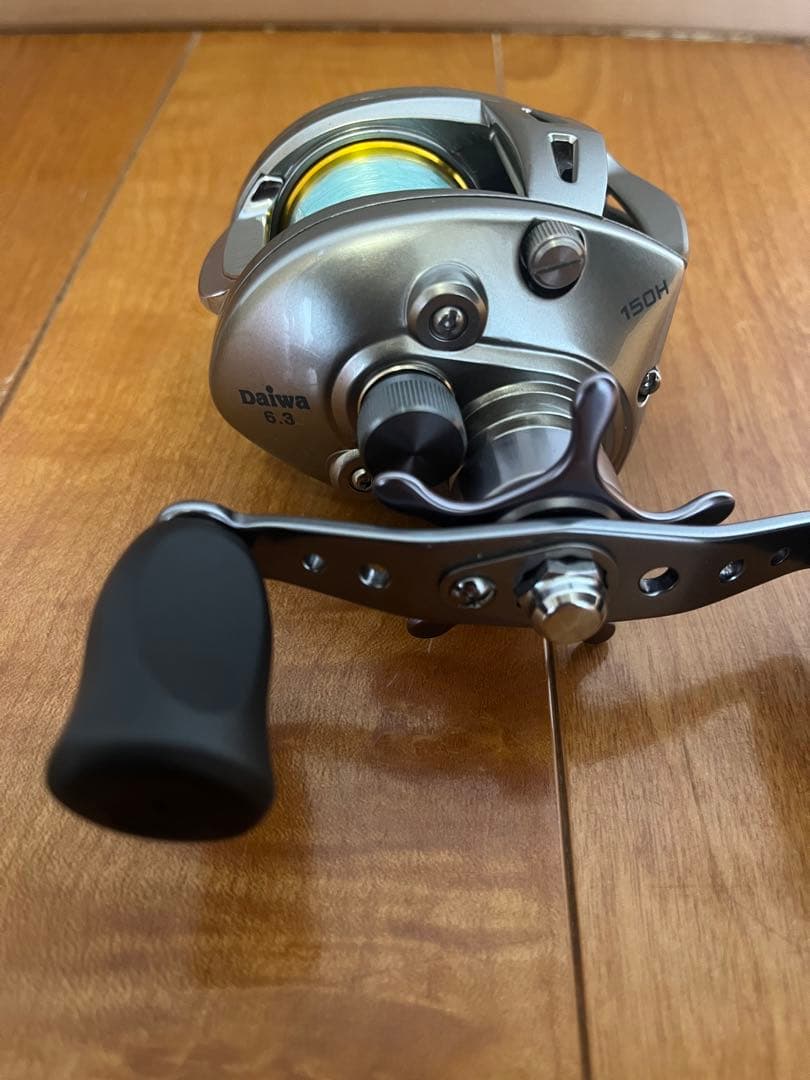 美品 Daiwa ベイトリール alphas 150H ダイワ ケース付き