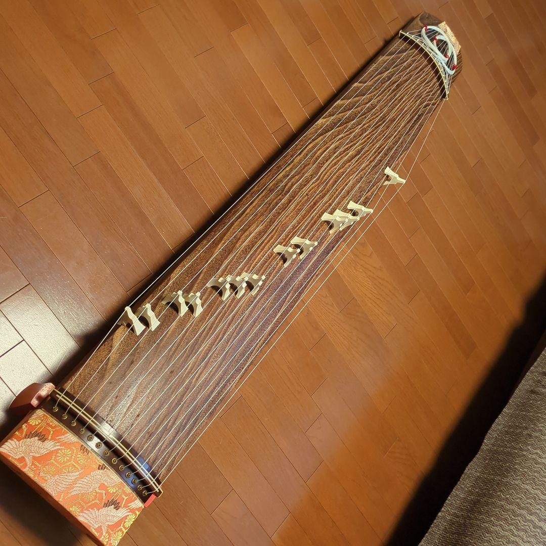 箏　十三弦　すだれ彫り　琴柱　琴枕　和楽器　琴