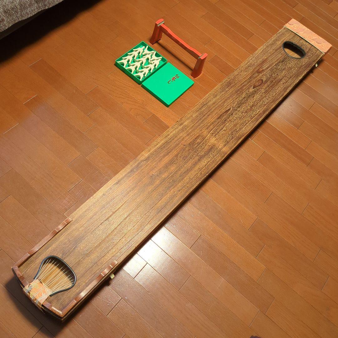 箏　十三弦　すだれ彫り　琴柱　琴枕　和楽器　琴