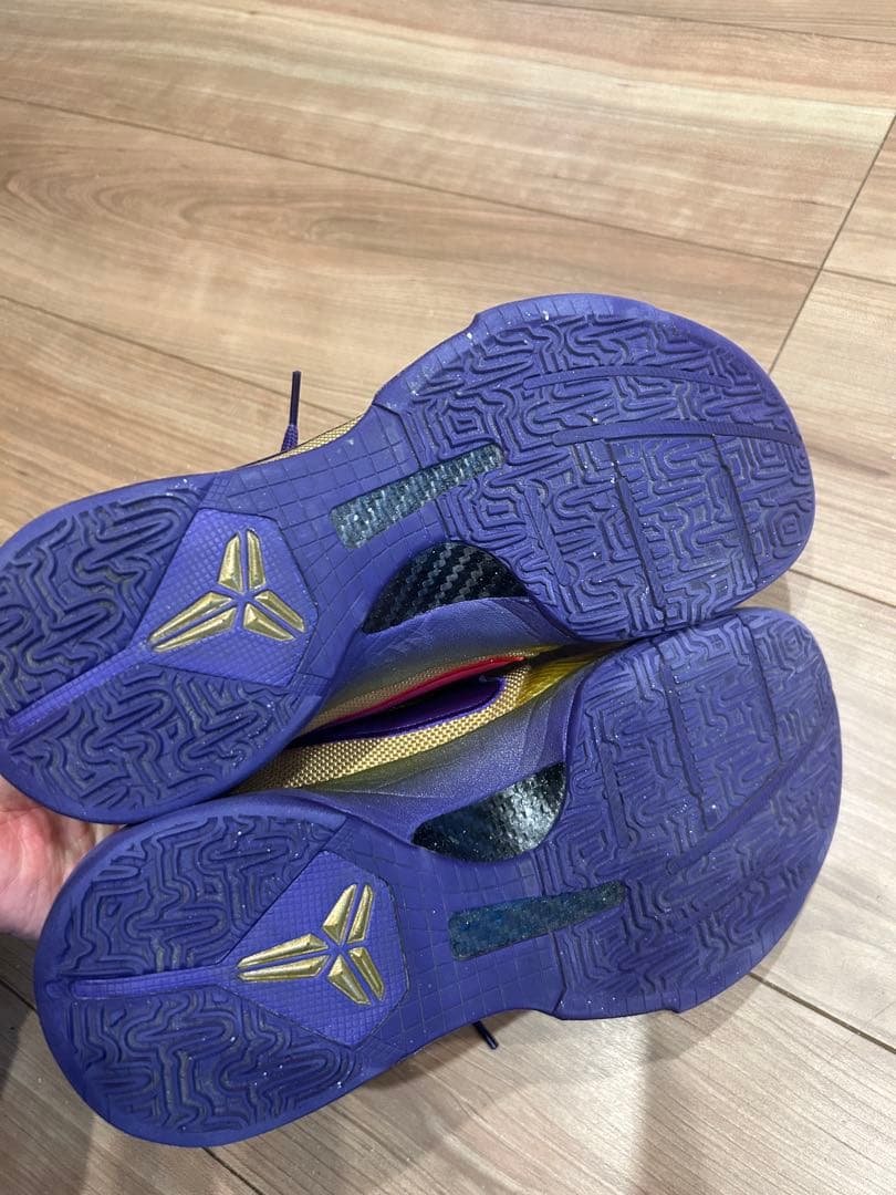 コービー5UNDEFEATED バスケット　十返くんモデル