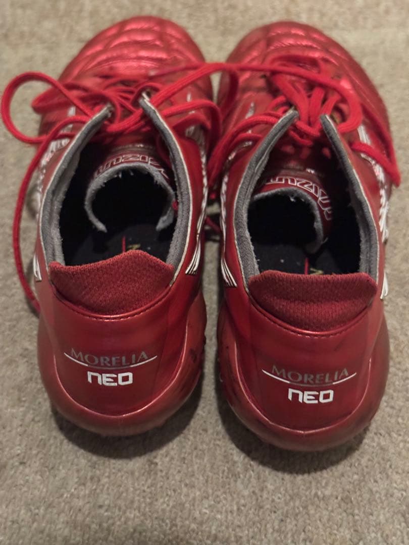 Mizuno Morelia NEO3 パッションレッド サッカーシューズ　26