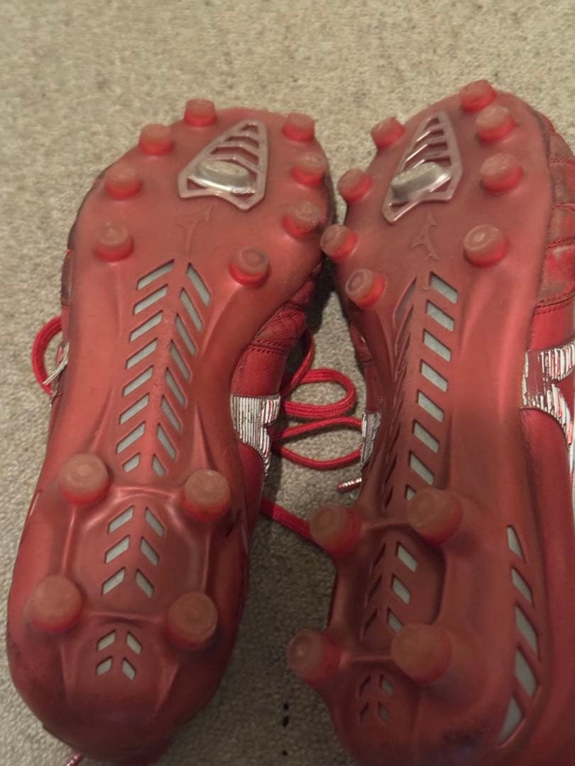 Mizuno Morelia NEO3 パッションレッド サッカーシューズ　26