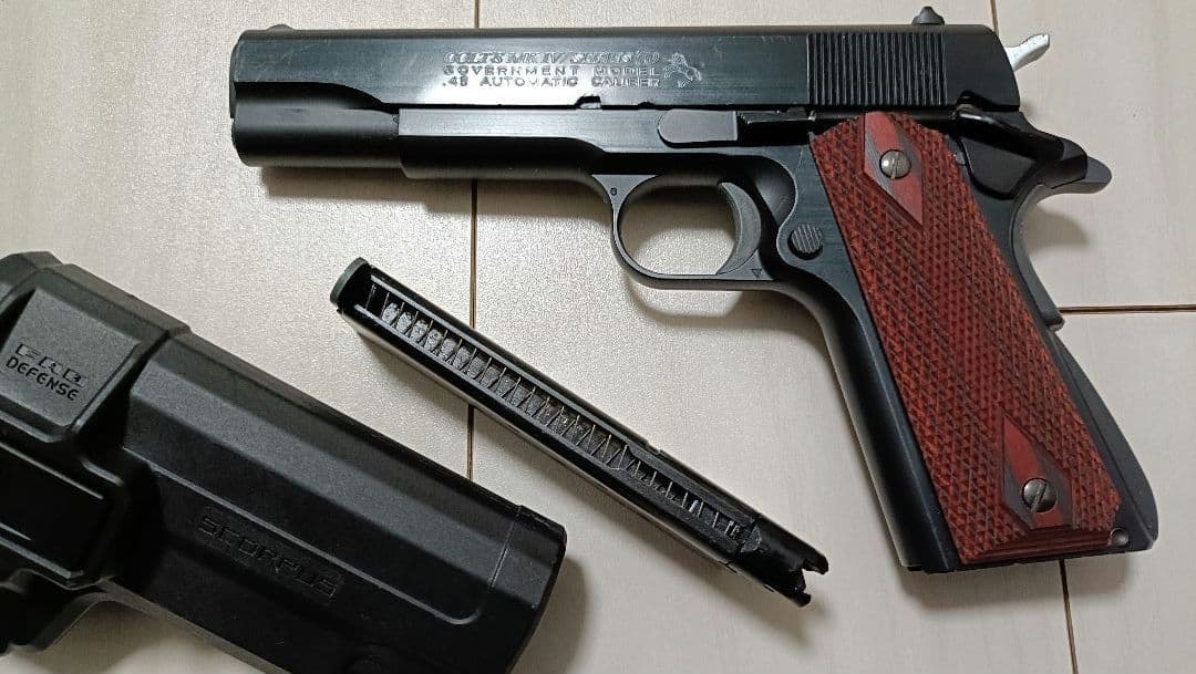 【中古品】ガスガン「コルトガバメント マークIV シリーズ'70」＋α