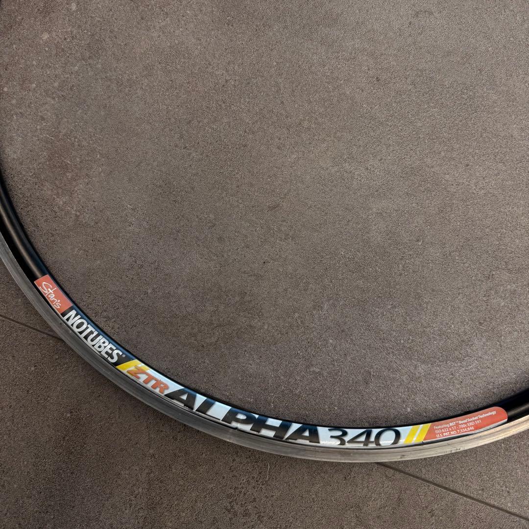 Notubes Alpha 340 ブラックリム　700C 28ホール