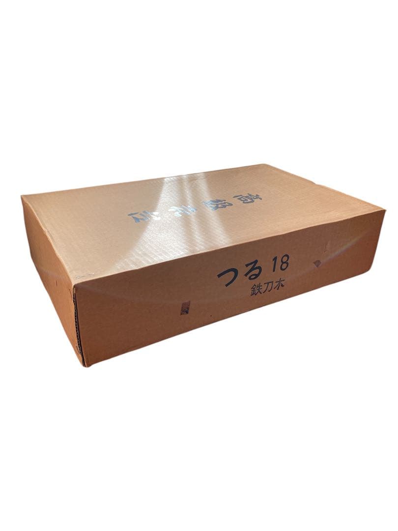 鉄刀木　花台・飾り台　松鳥彫　唐木・木製