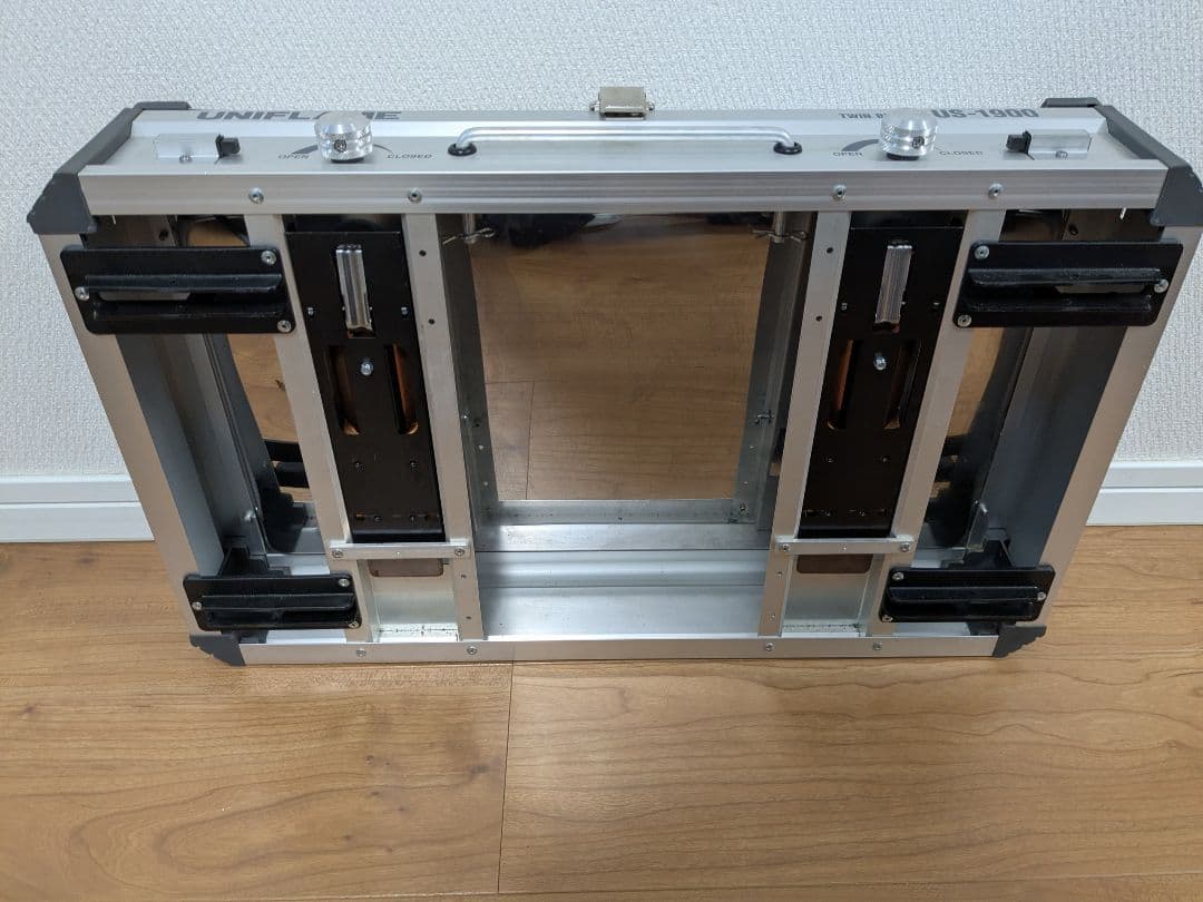 【訳あり】ユニフレーム　ツインバーナーUS-1900＋スタンド