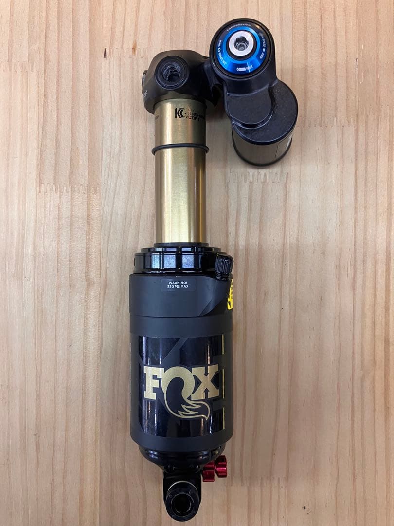 2025 FOX FLOAT X2 225×75 トラニオンマウント