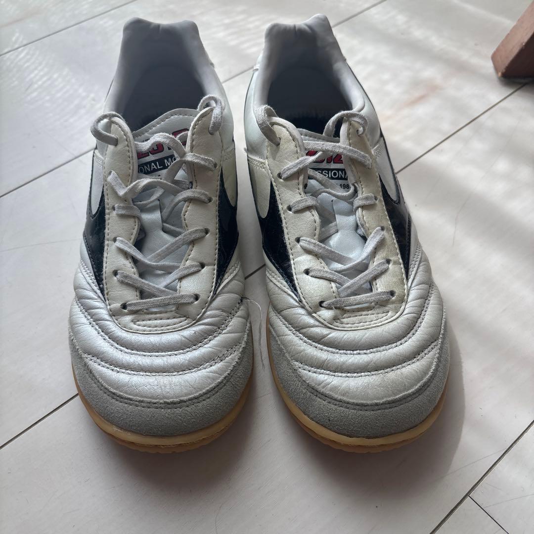 Mizuno モレリア　23.0cm フットサルシューズ ホワイト/ネイビー