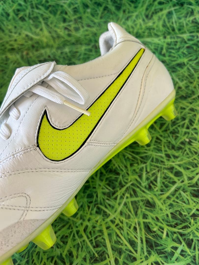 ☆新品☆送料無料☆NIKE(ナイキ)TIEMPO LEGEND Ⅲ HG☆