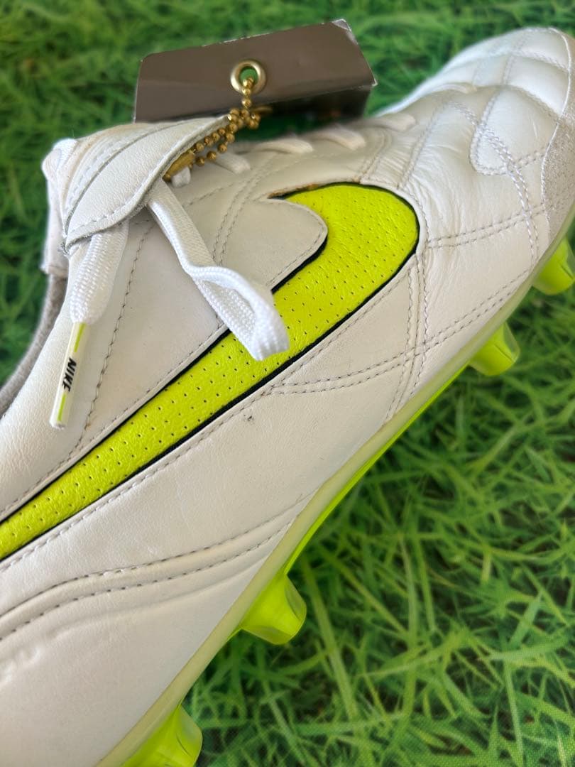 ☆新品☆送料無料☆NIKE(ナイキ)TIEMPO LEGEND Ⅲ HG☆