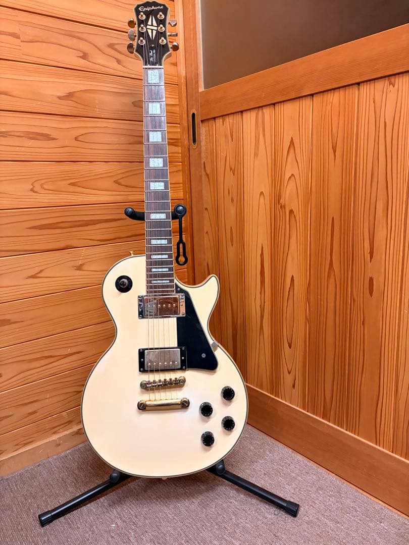 Epiphone LesPaulカスタム ホワイト ハードケース付属