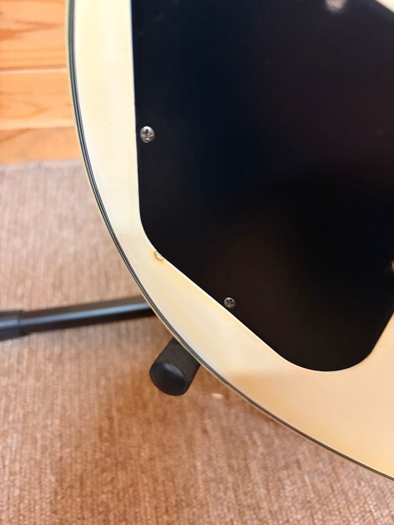 Epiphone LesPaulカスタム ホワイト ハードケース付属