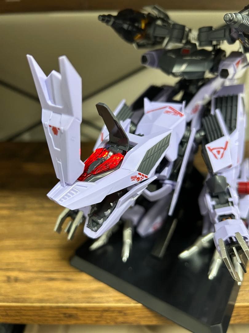 アダマスマキナ AMZ-01 バーサークフューラー ゾイドタカラトミー