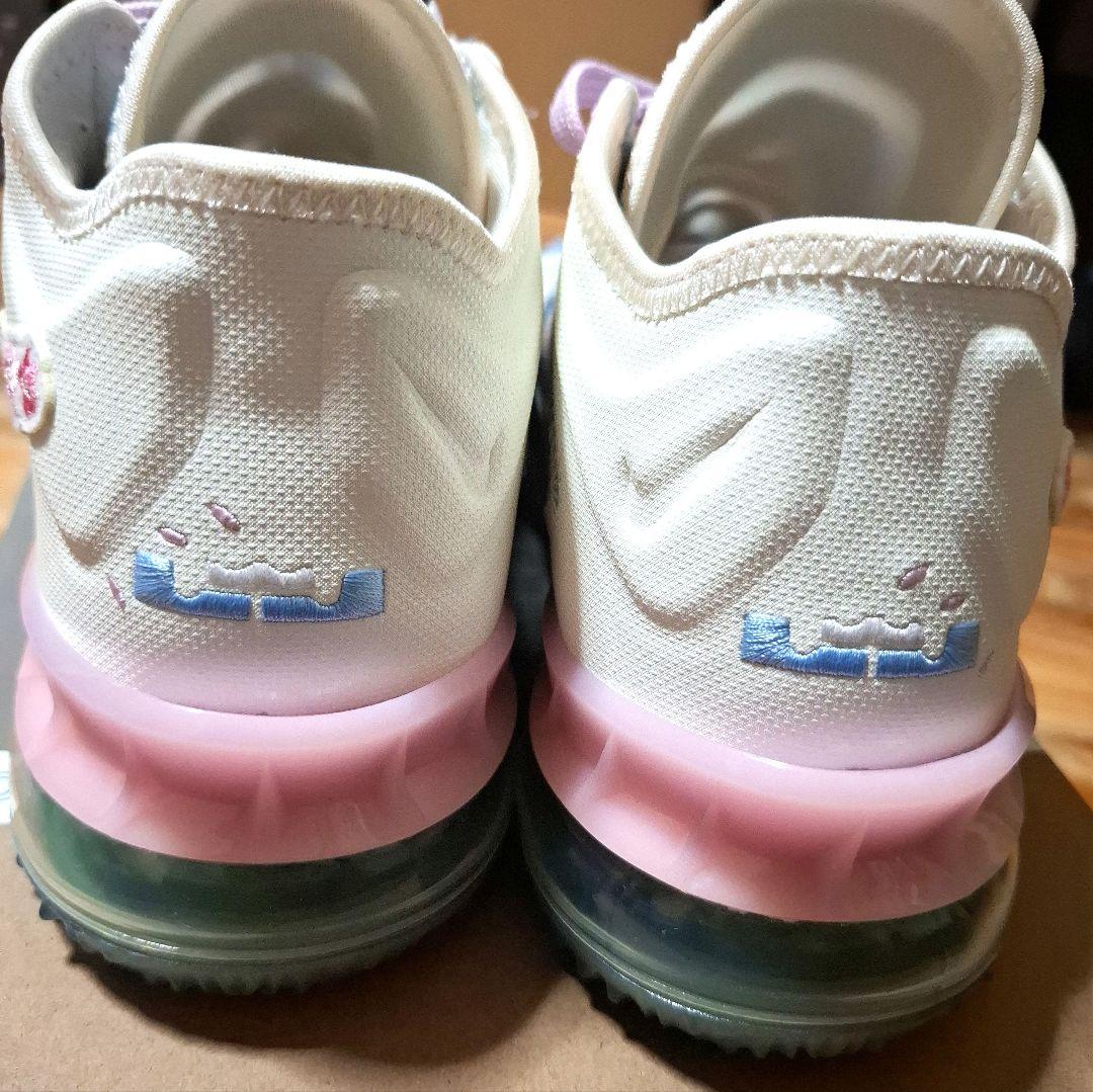 NIKE LEBRON 18 LOW スニーカー 24.5
