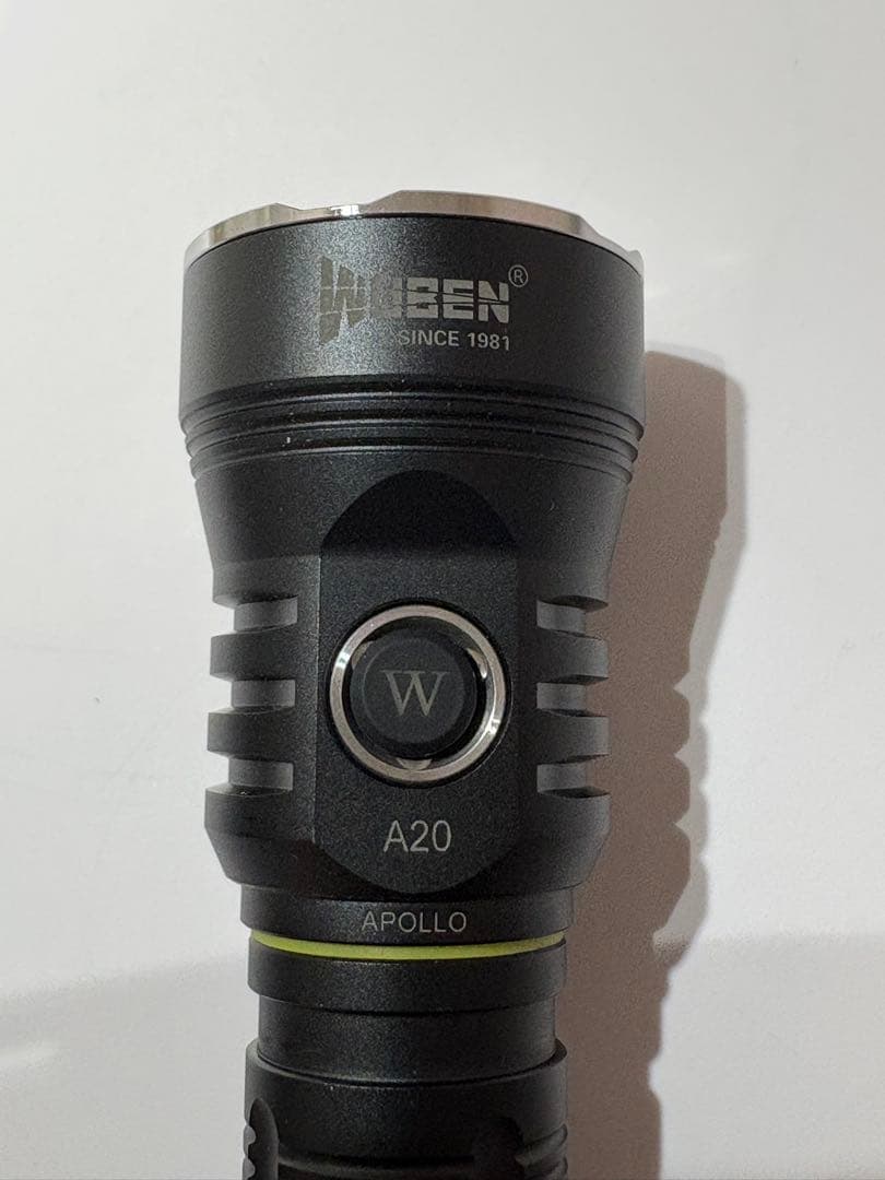 WUBEN A20 4200ルーメン 懐中電灯