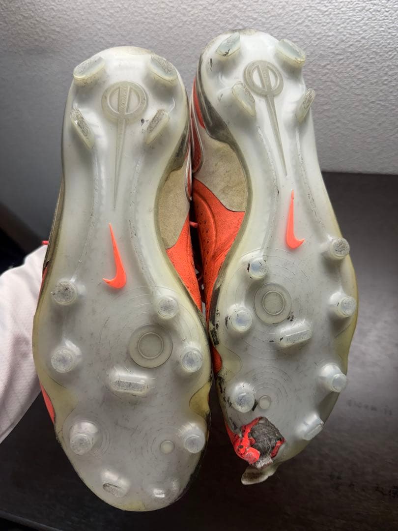 Nike サッカーシューズ イエロー オレンジ