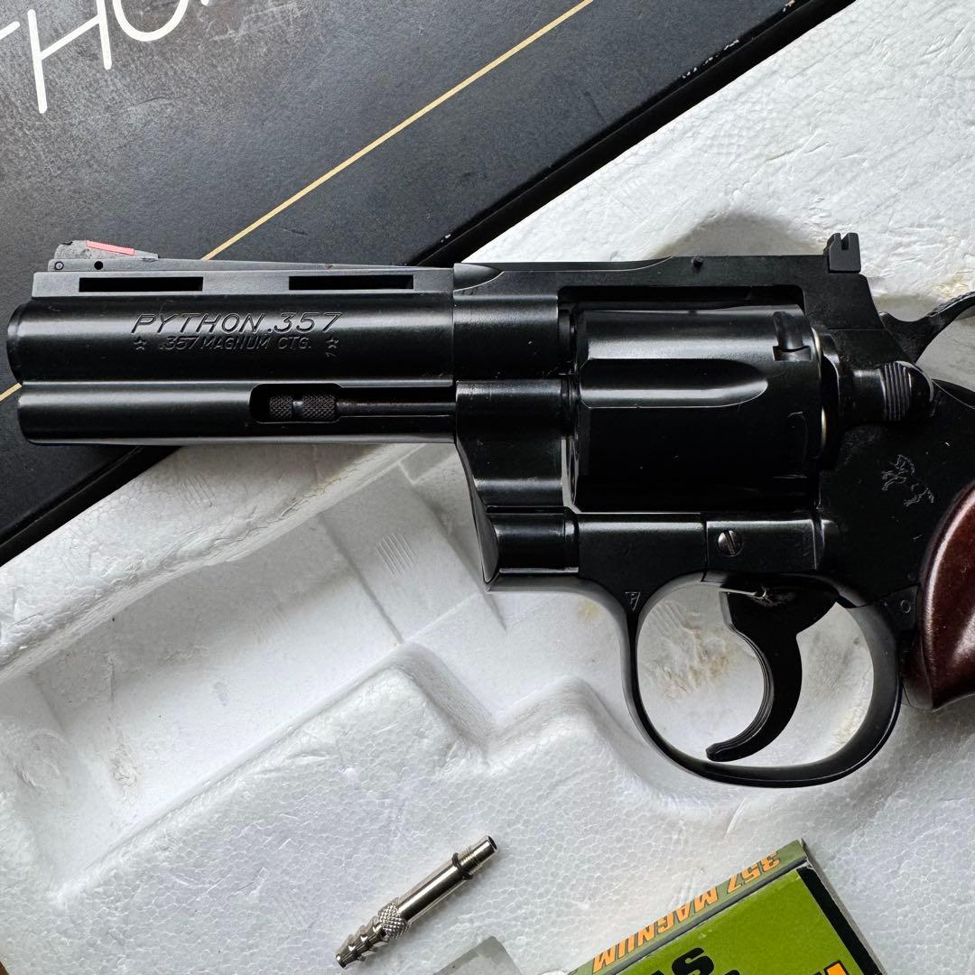 コルト Python .357 ガスリボルバー　コクサイ　パイソン