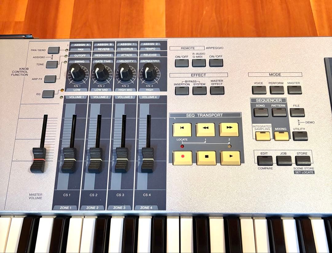 YAMAHA シンセサイザー MOTIF ES7 日本製 ハードケース付