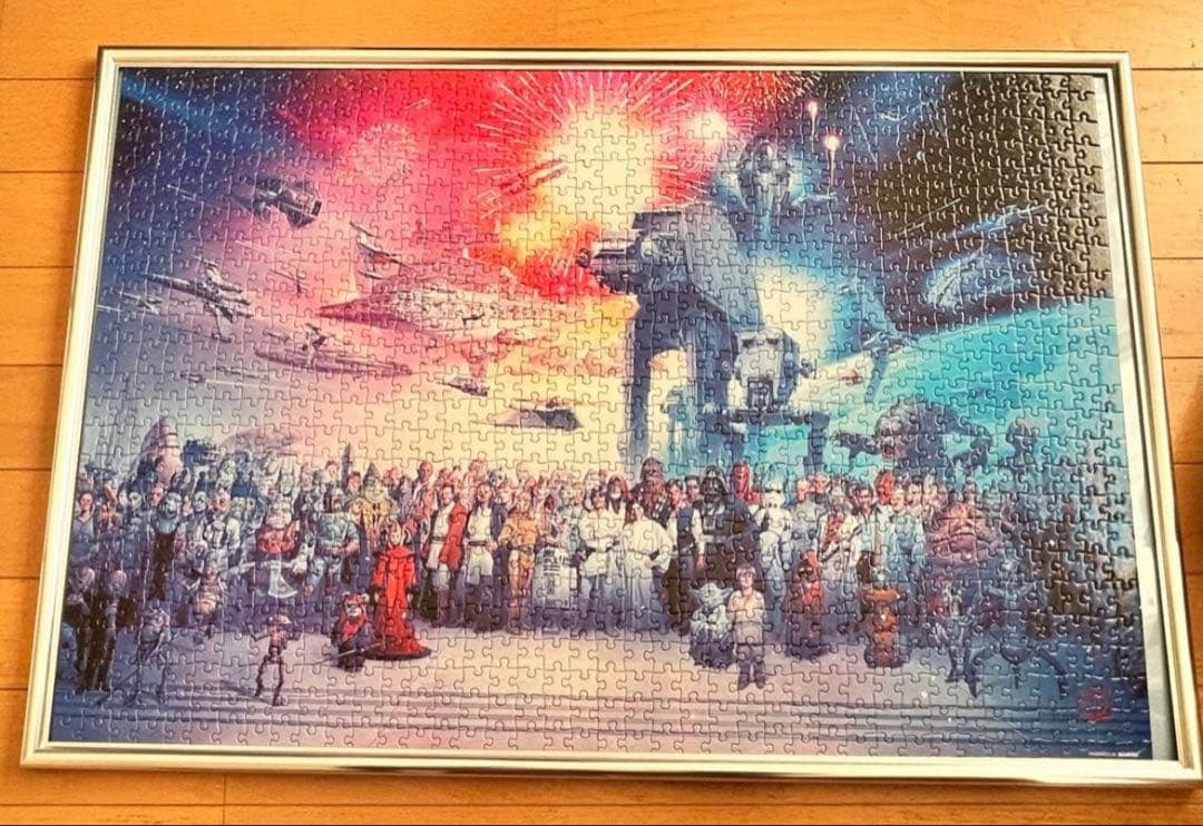 STAR WARS 1000ピースジグソーパズル　【ブラックライトで光る仕様】