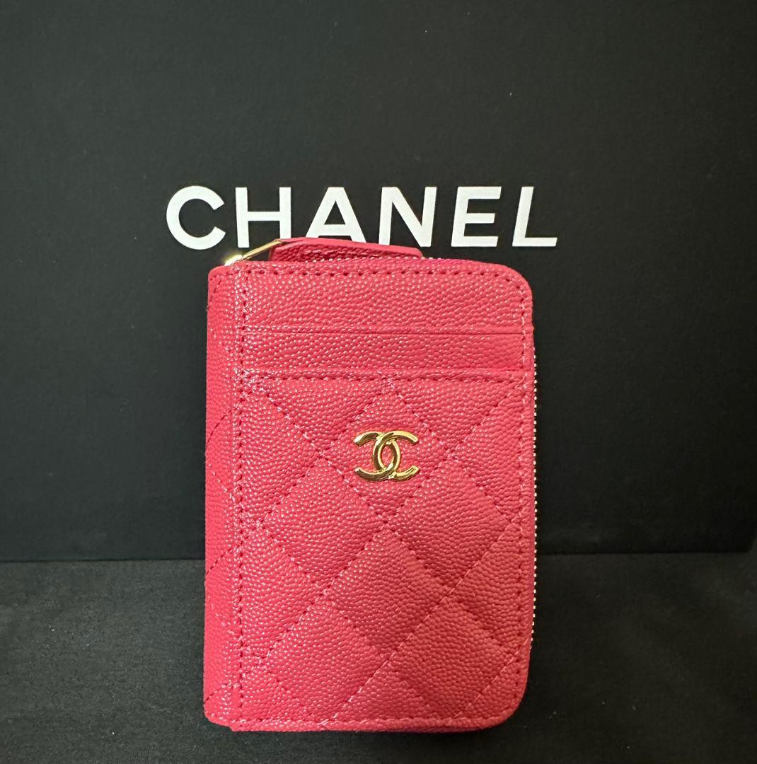 CHANEL ノベルティキャビアスキンレザーフラグメントケースケース