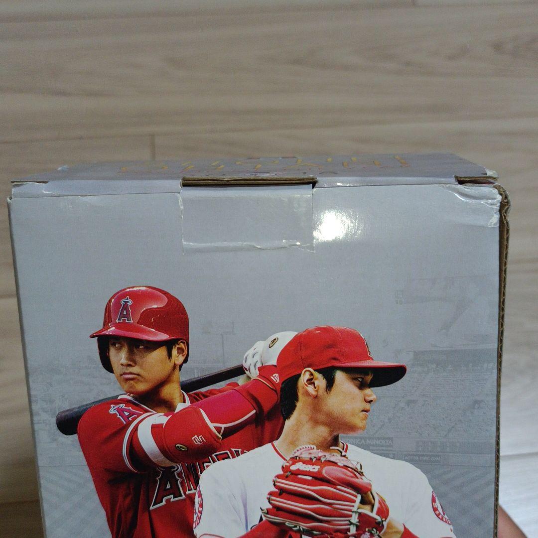 大谷翔平選手、新人王記念ボブルヘッド人形+トレーディングカード付