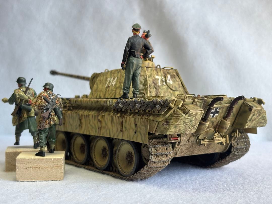 １／３５ドイツ軍パンサー戦車プラモデル完成品