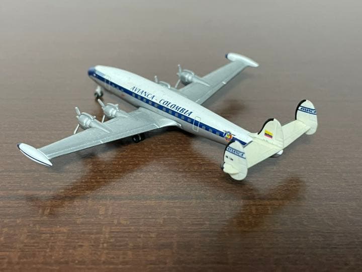 航空機・ヘリコプター AVIANCA L1049G 1/500